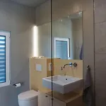 Ideal Fuer Familie Mit Kindern Oder 2 Paare- Gaeste Mit 4 Pfoten Sind Ebenfalls H By Interhome בית נופש נינדורף